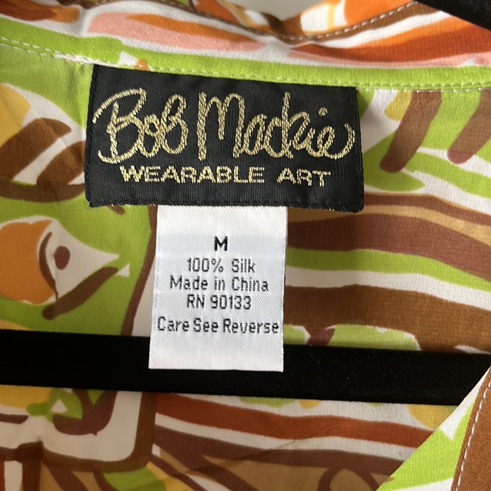 Bob Mackie in excellent condition silk button up tropical bohemian shirt - Picture 4 of 6